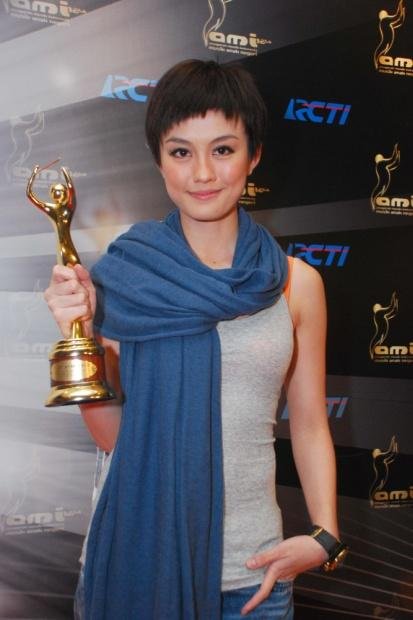 Agnez Mo Awards Momen